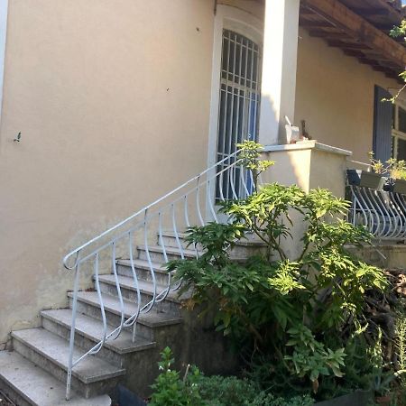 Feuillade Ancien Partage Apartment Nimes Bagian luar foto